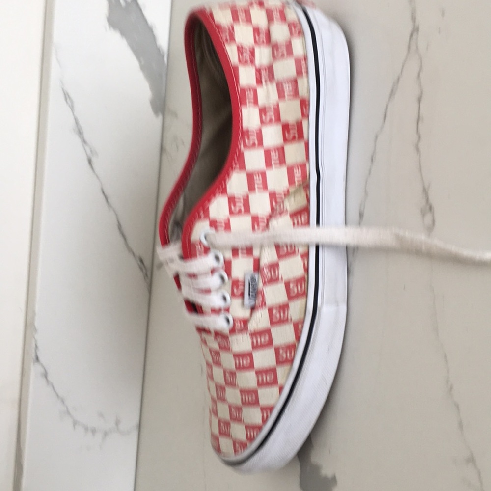 Supreme vans red (size 10.5) ((authentic))